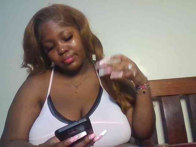 CuteTinkerbella webcam