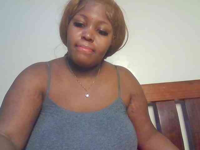 CuteTinkerbella webcam