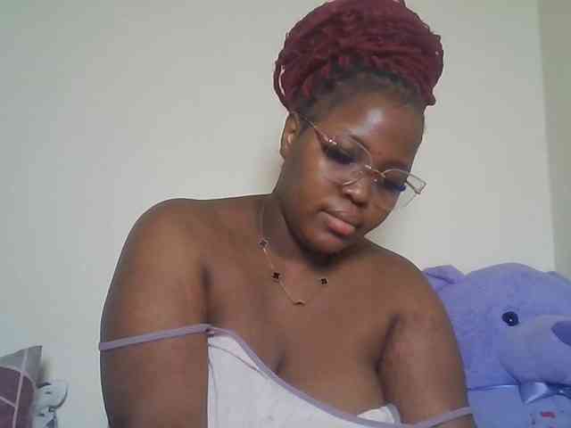 CuteTinkerbella webcam