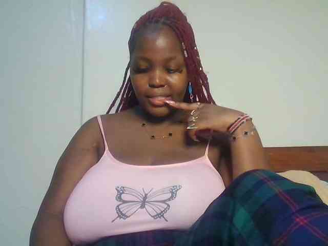 CuteTinkerbella webcam