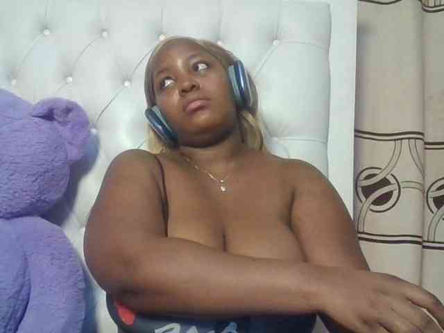 CuteTinkerbella webcam