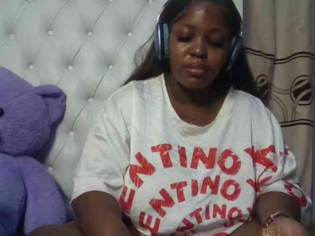 CuteTinkerbella webcam