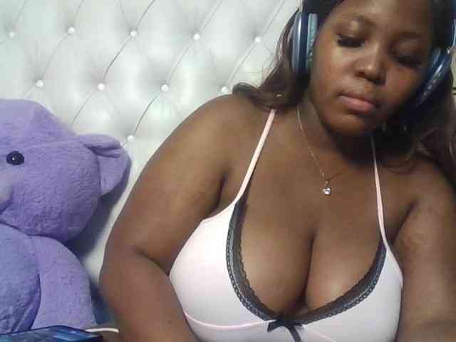 CuteTinkerbella webcam