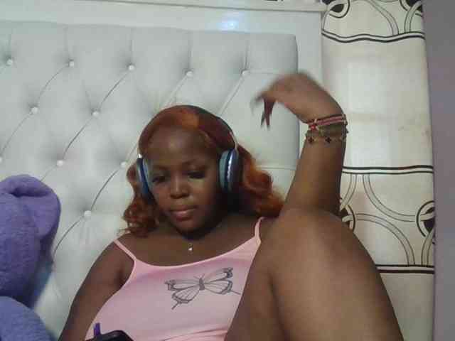 CuteTinkerbella webcam