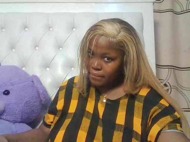 CuteTinkerbella webcam