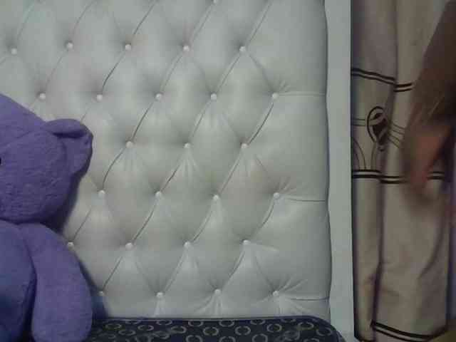 CuteTinkerbella webcam