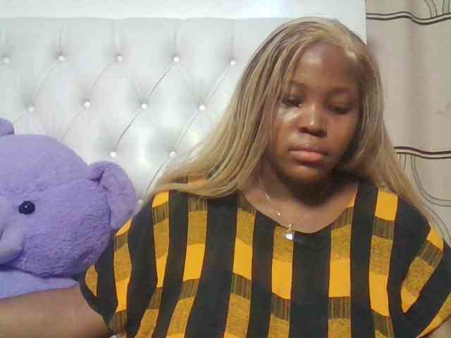 CuteTinkerbella webcam