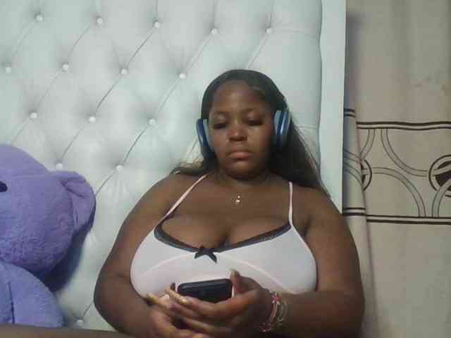 CuteTinkerbella webcam