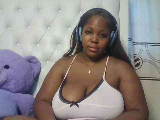 CuteTinkerbella webcam