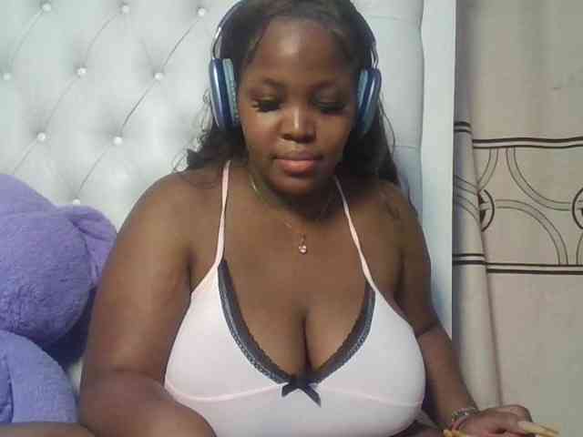 CuteTinkerbella webcam