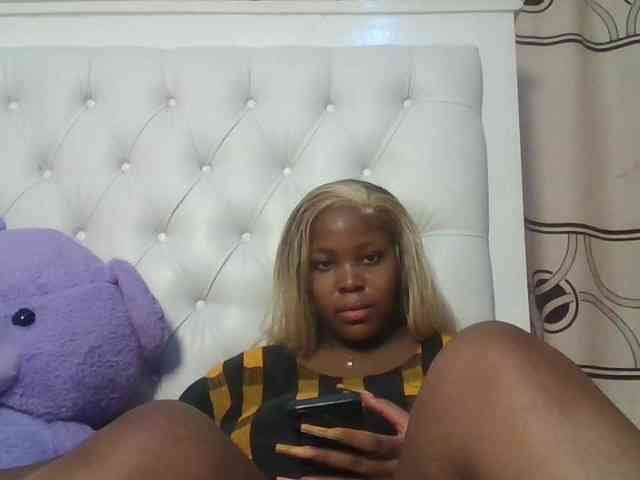 CuteTinkerbella webcam