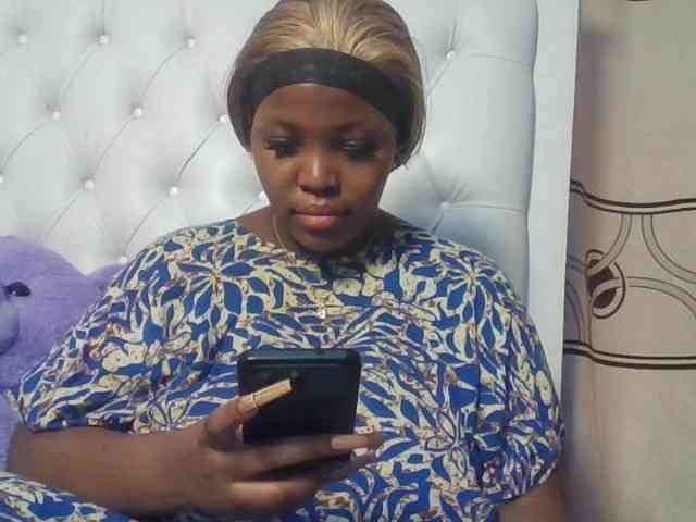 CuteTinkerbella webcam