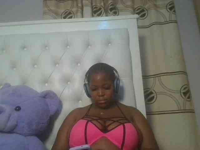 CuteTinkerbella webcam