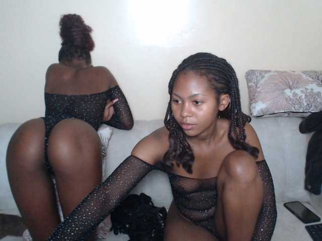 ItsYaGirlPookie's BongaCams show and profile