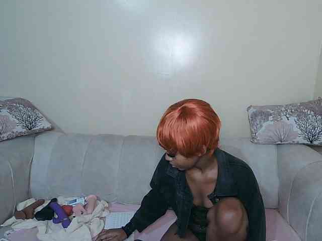 ItsYaGirlPookie webcam