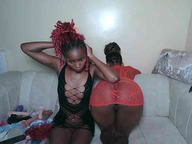 ItsYaGirlPookie webcam