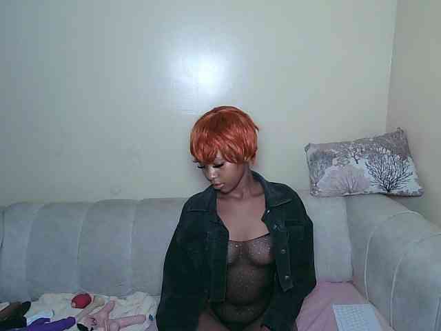 ItsYaGirlPookie webcam