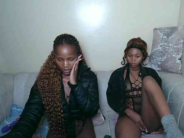 ItsYaGirlPookie webcam