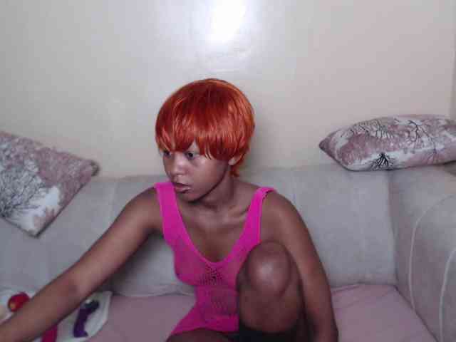 ItsYaGirlPookie webcam