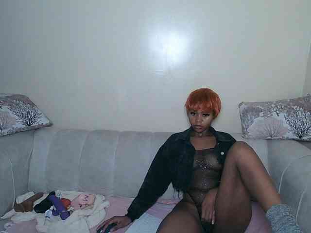 ItsYaGirlPookie webcam