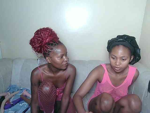 ItsYaGirlPookie webcam