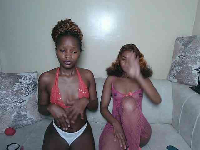 ItsYaGirlPookie webcam