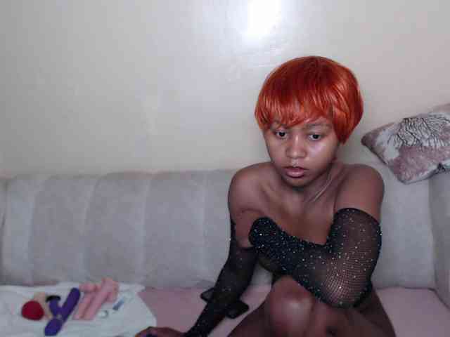 ItsYaGirlPookie webcam