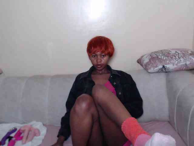 ItsYaGirlPookie webcam