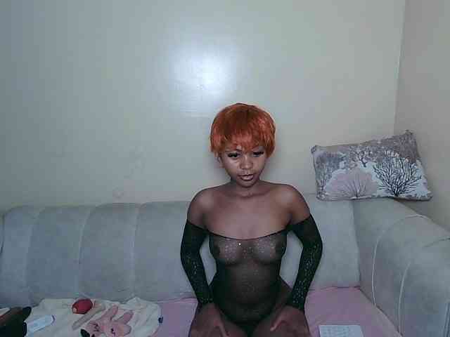 ItsYaGirlPookie webcam