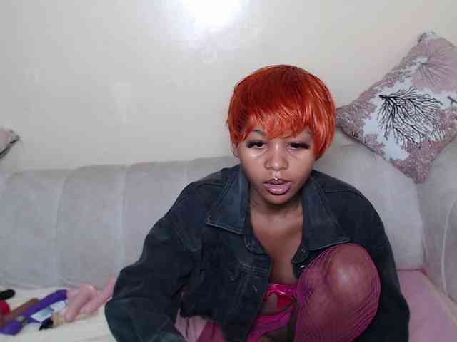 ItsYaGirlPookie webcam