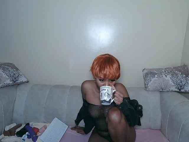 ItsYaGirlPookie webcam