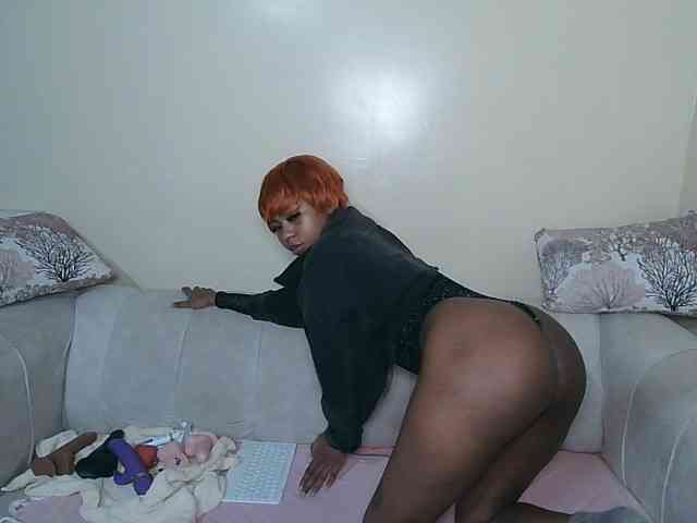 ItsYaGirlPookie webcam
