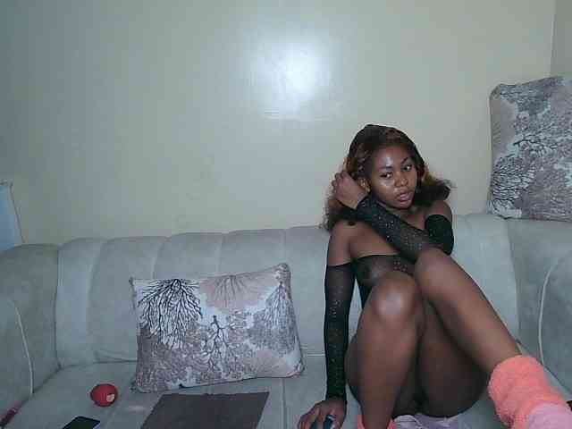 ItsYaGirlPookie webcam