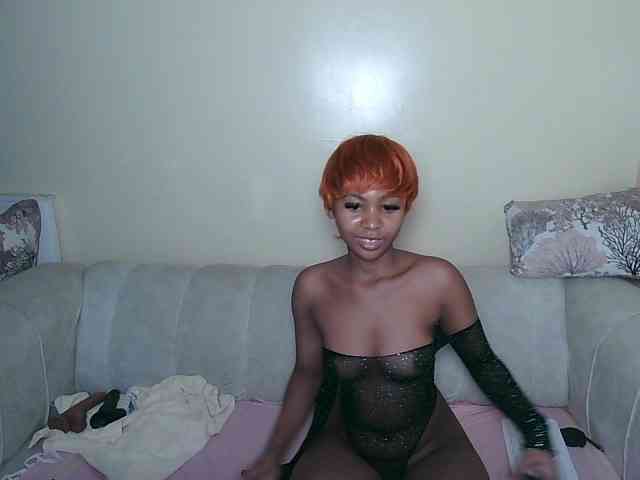 ItsYaGirlPookie webcam