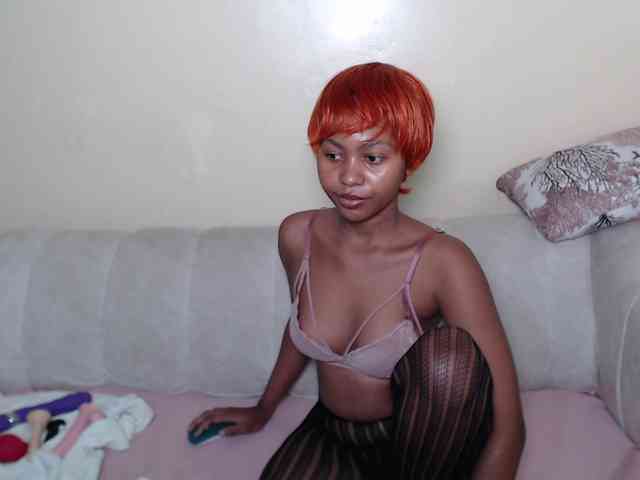 ItsYaGirlPookie webcam