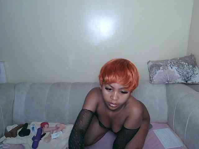 ItsYaGirlPookie webcam