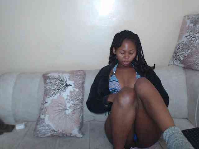 ItsYaGirlPookie webcam