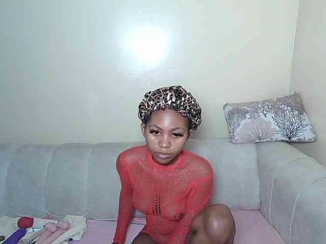 ItsYaGirlPookie webcam