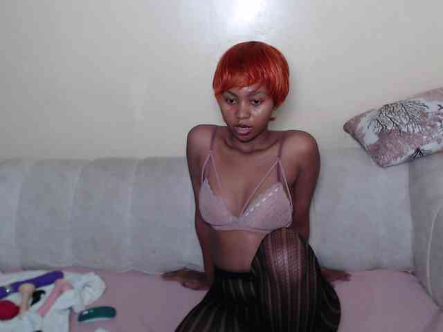 ItsYaGirlPookie webcam