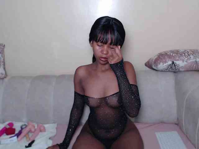 ItsYaGirlPookie webcam
