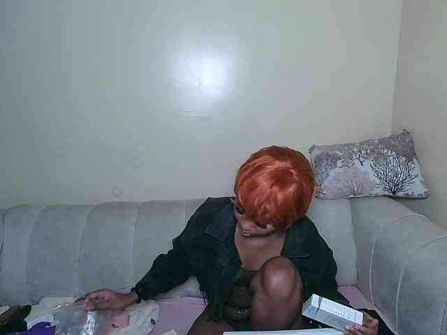 ItsYaGirlPookie webcam