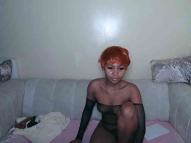 ItsYaGirlPookie webcam