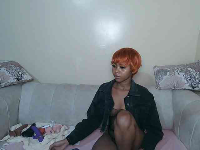 ItsYaGirlPookie webcam
