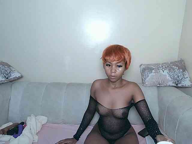 ItsYaGirlPookie webcam