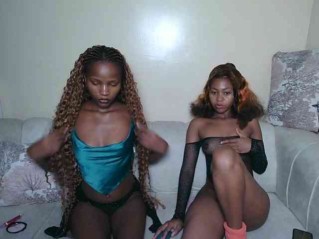 ItsYaGirlPookie webcam