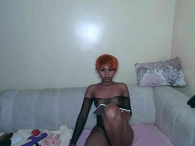 ItsYaGirlPookie webcam