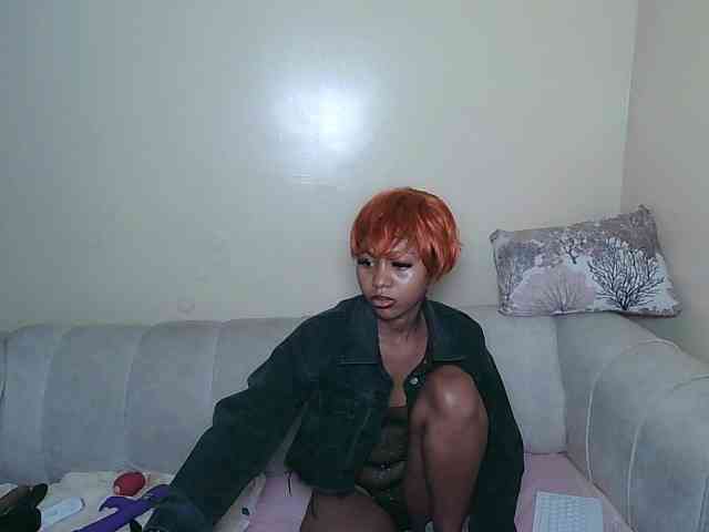 ItsYaGirlPookie webcam