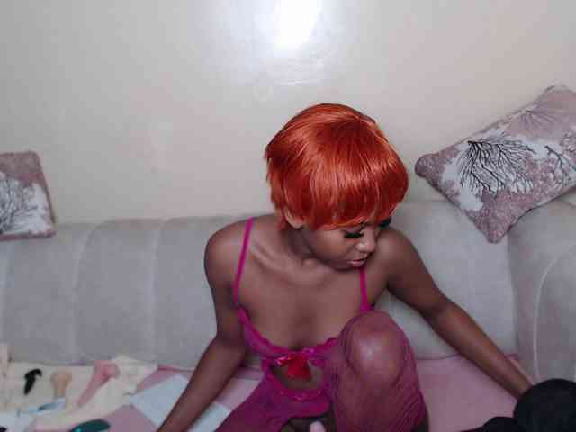 ItsYaGirlPookie webcam