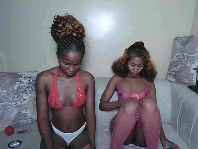 ItsYaGirlPookie webcam