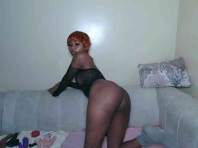 ItsYaGirlPookie webcam